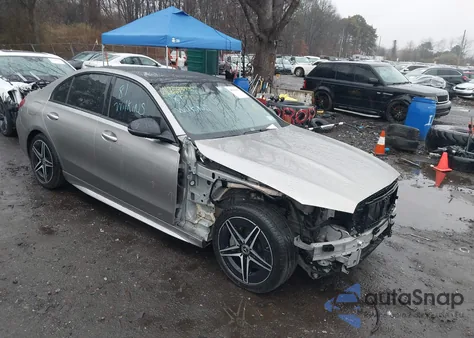 2023 Mercedes-Benz C 300 4Matic z USA, uszkodzony, nr VIN W1KAF4HB9PR103705